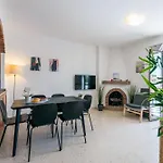 Apartamento Oasis 16 *