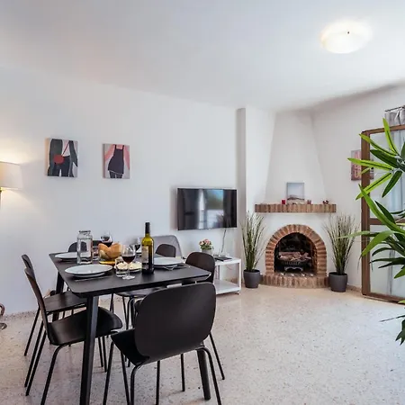 Oasis 16 * Nerja